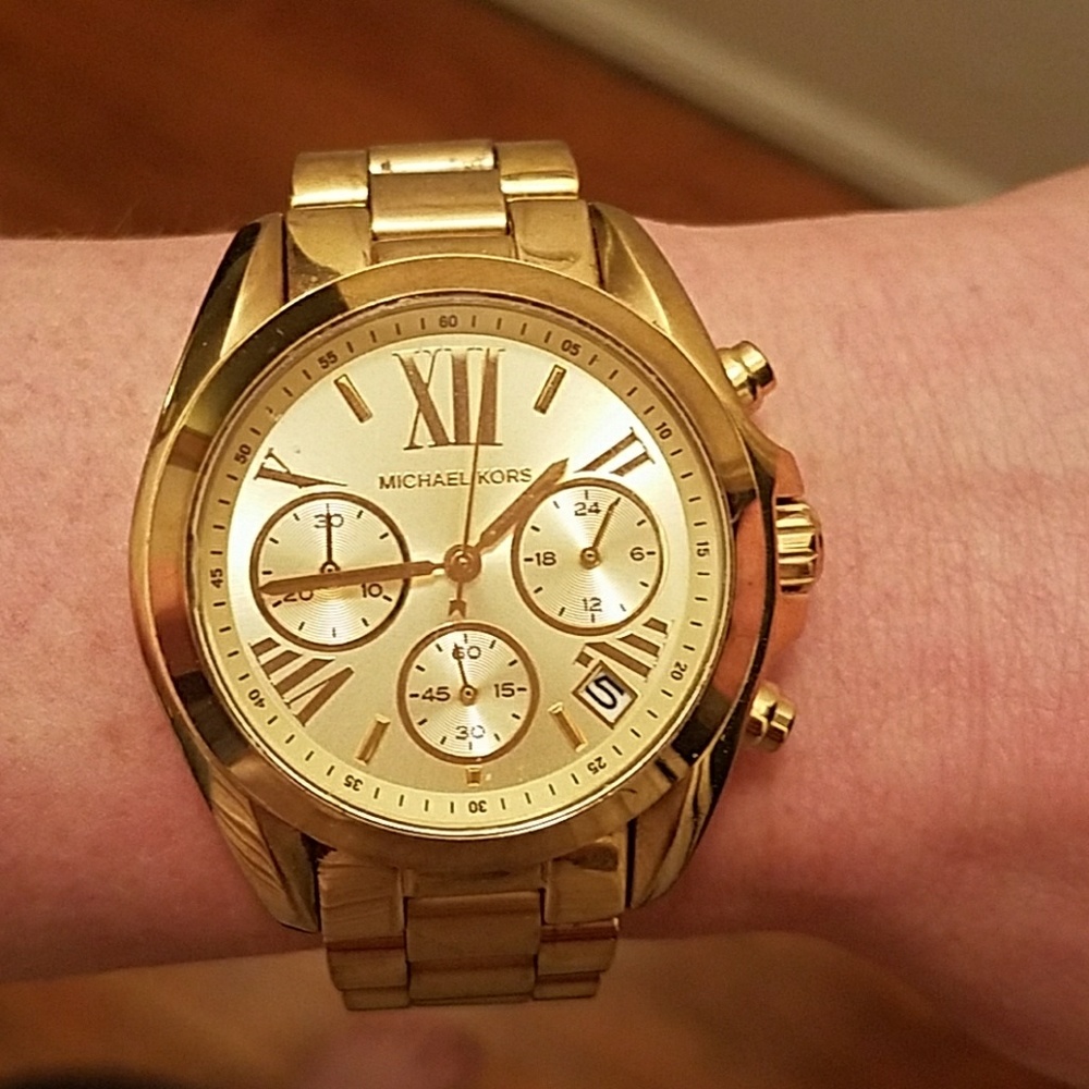 Beautiful gold Michael kors watch